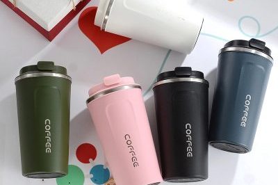 Custom travel coffee mug with plastic lid (1)
