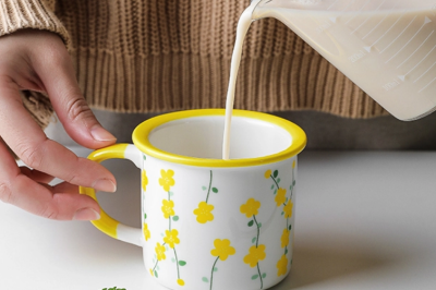 Wholesale creative custom ceramic enamel mug lovers (1)