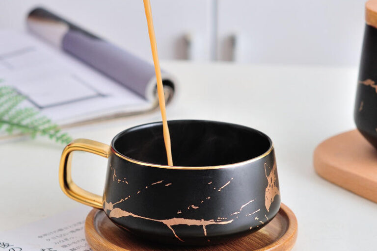 Marbled Ceramic Coffee Mug with Wooden Lid